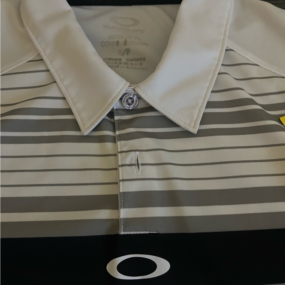 Oakley golf polo